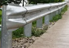 Besi Baja Rel Pengaman (Guard Rail) 2 rel_pengaman